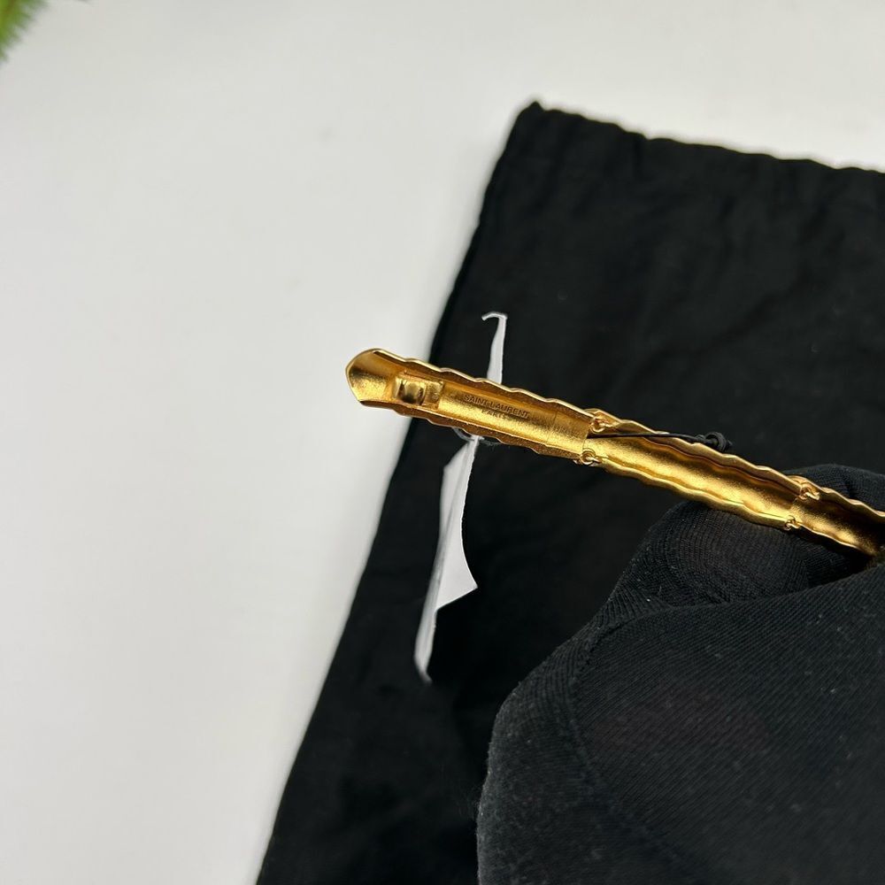 Women’s St. Laurent, gold toned necklace with alternating long and short links - Picture 4 of 9